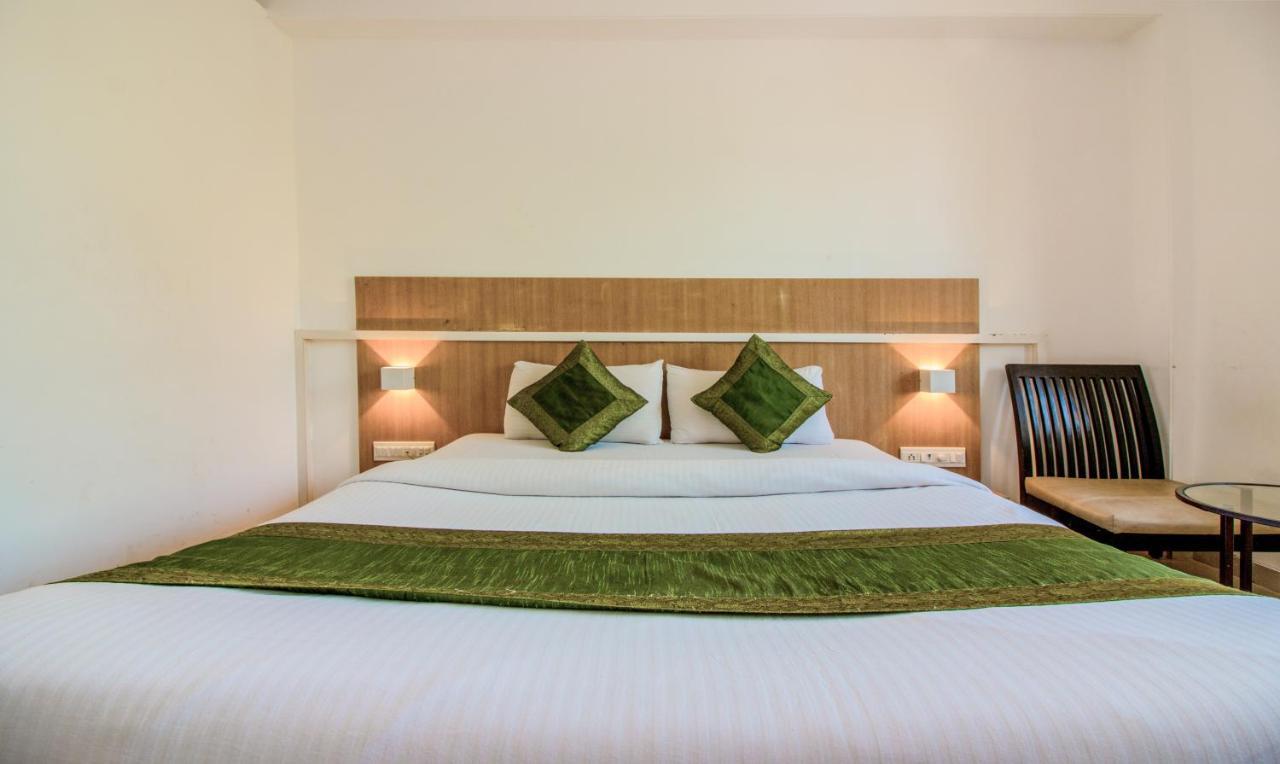 Treebo Trend Golden Nest Hotel Thane Exterior photo