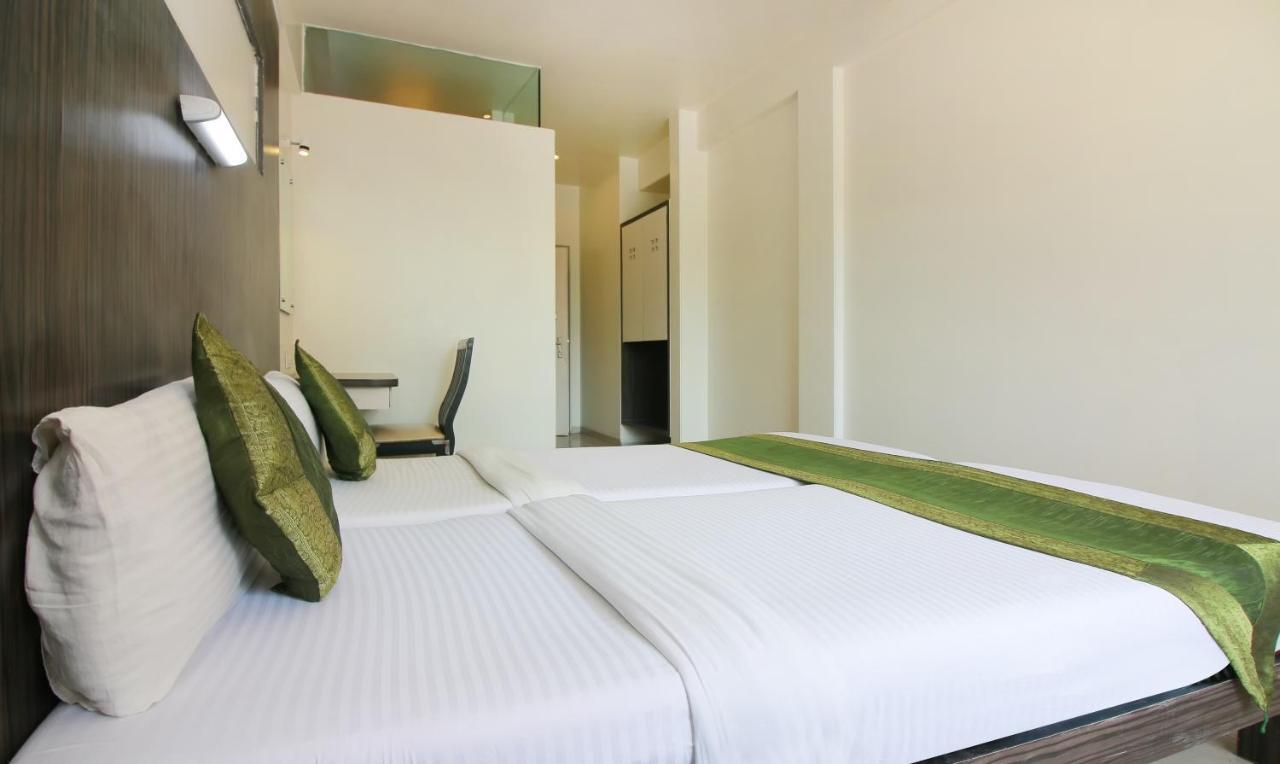 Treebo Trend Golden Nest Hotel Thane Exterior photo