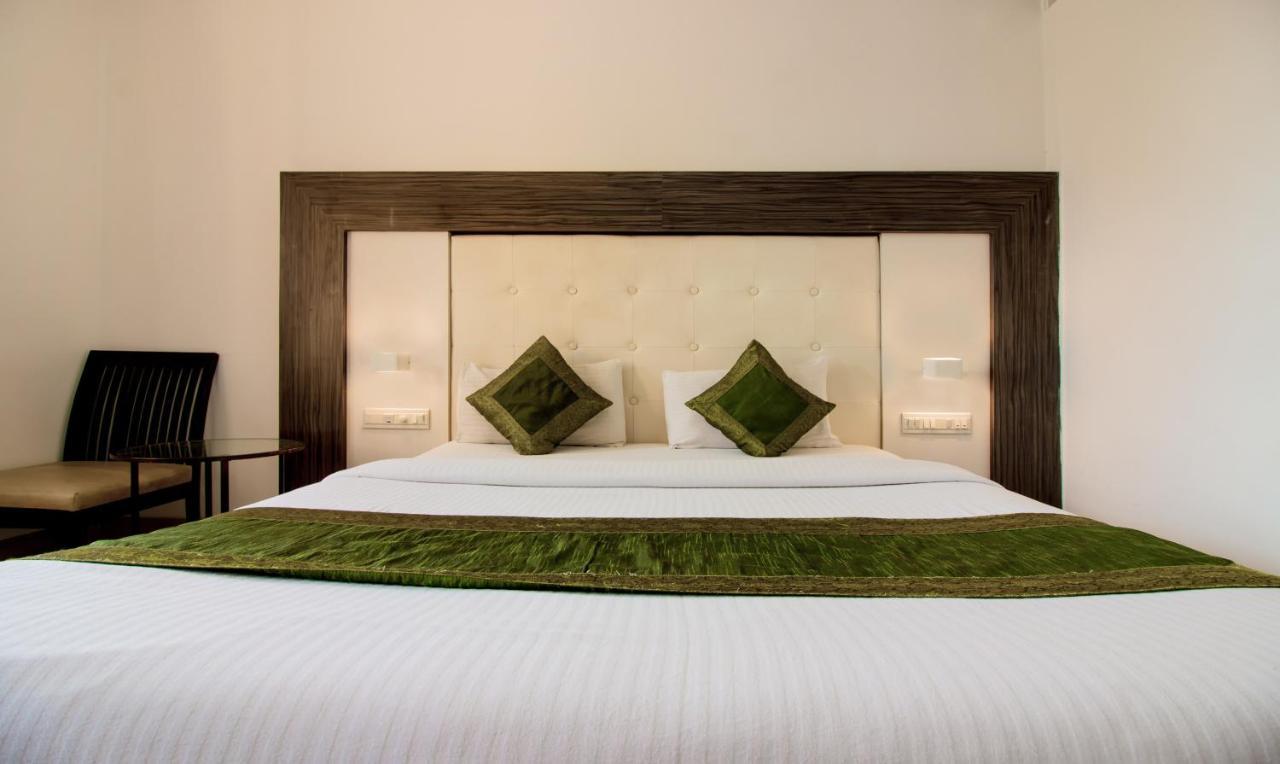 Treebo Trend Golden Nest Hotel Thane Exterior photo